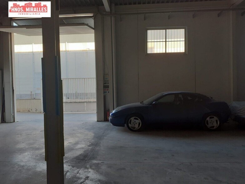 Nave en Almoradí en venta - Foto del interior - Imagen 3 de 12