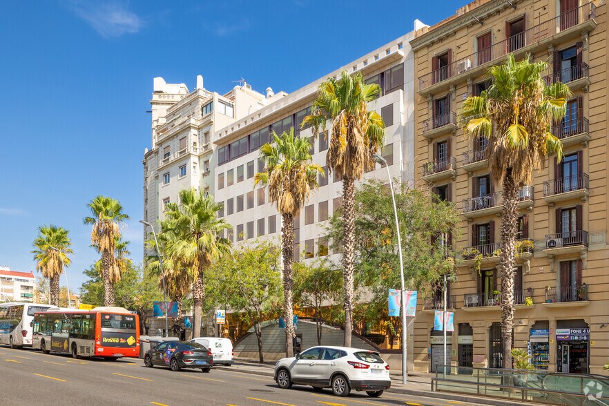 Carrer de la Marina, 206, Barcelona, Barcelona en alquiler - Foto del edificio - Imagen 3 de 18