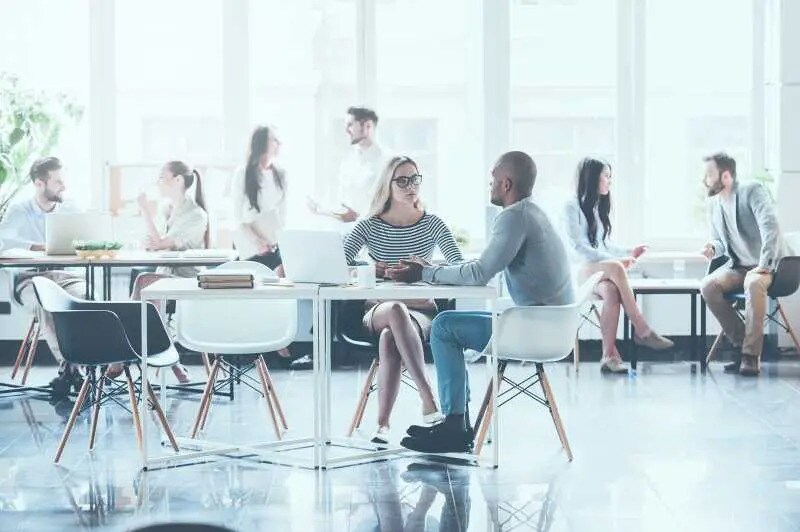 8 Rue Jacqueline Auriol, Chilly-Mazarin en alquiler - Foto del edificio - Imagen 2 de 8