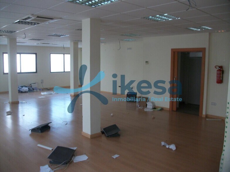 Local en Ronda, Málaga en venta - Foto del interior - Imagen 3 de 3
