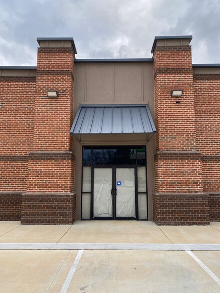 1228 W Main St, Tupelo, MS en alquiler - Foto del edificio - Imagen 3 de 8