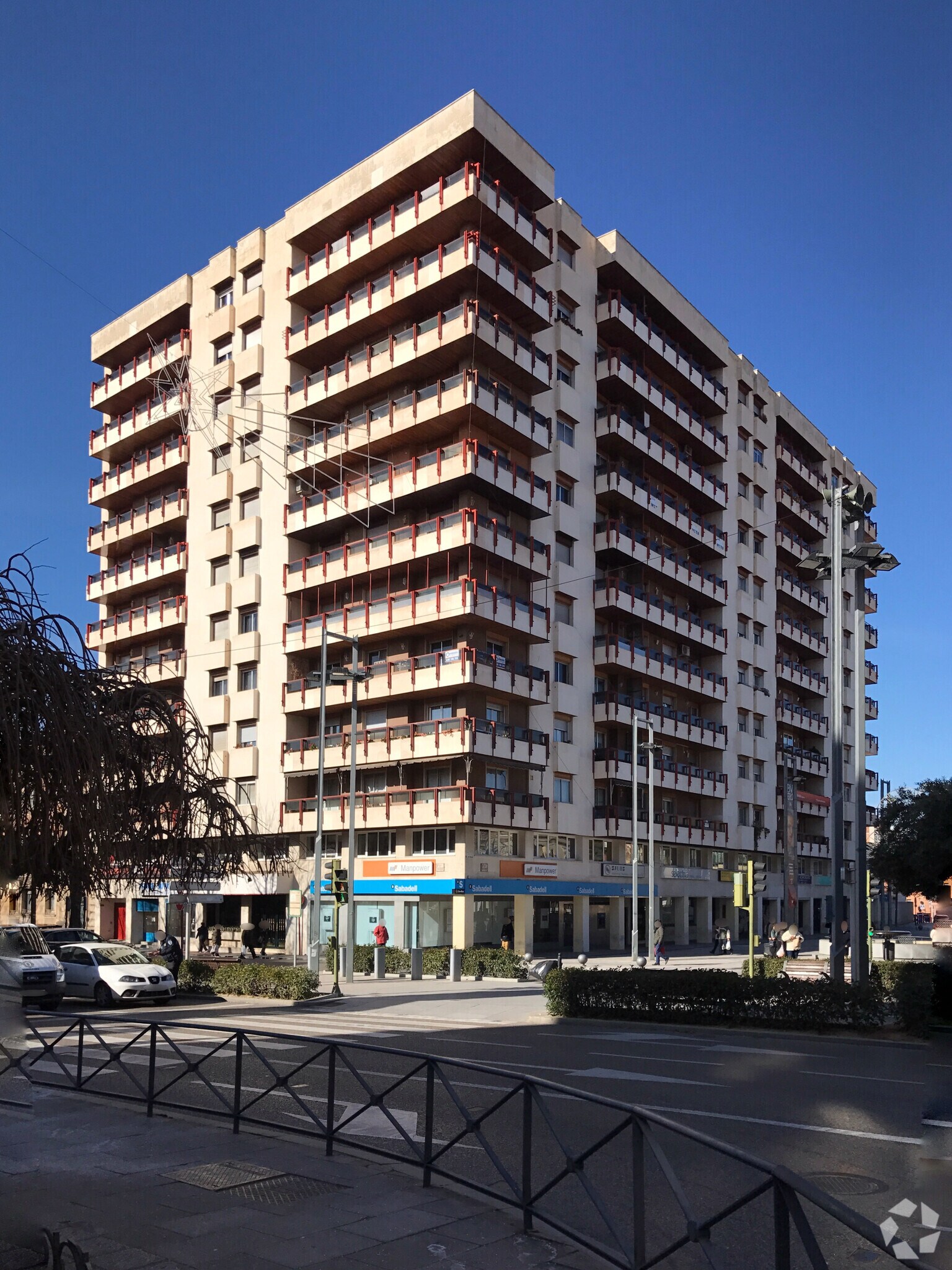 Local en Guadalajara, Guadalajara en alquiler Foto del edificio- Imagen 1 de 2