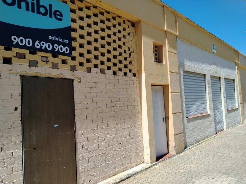 Local en Algeciras, Cádiz en venta - Foto del edificio - Imagen 2 de 9
