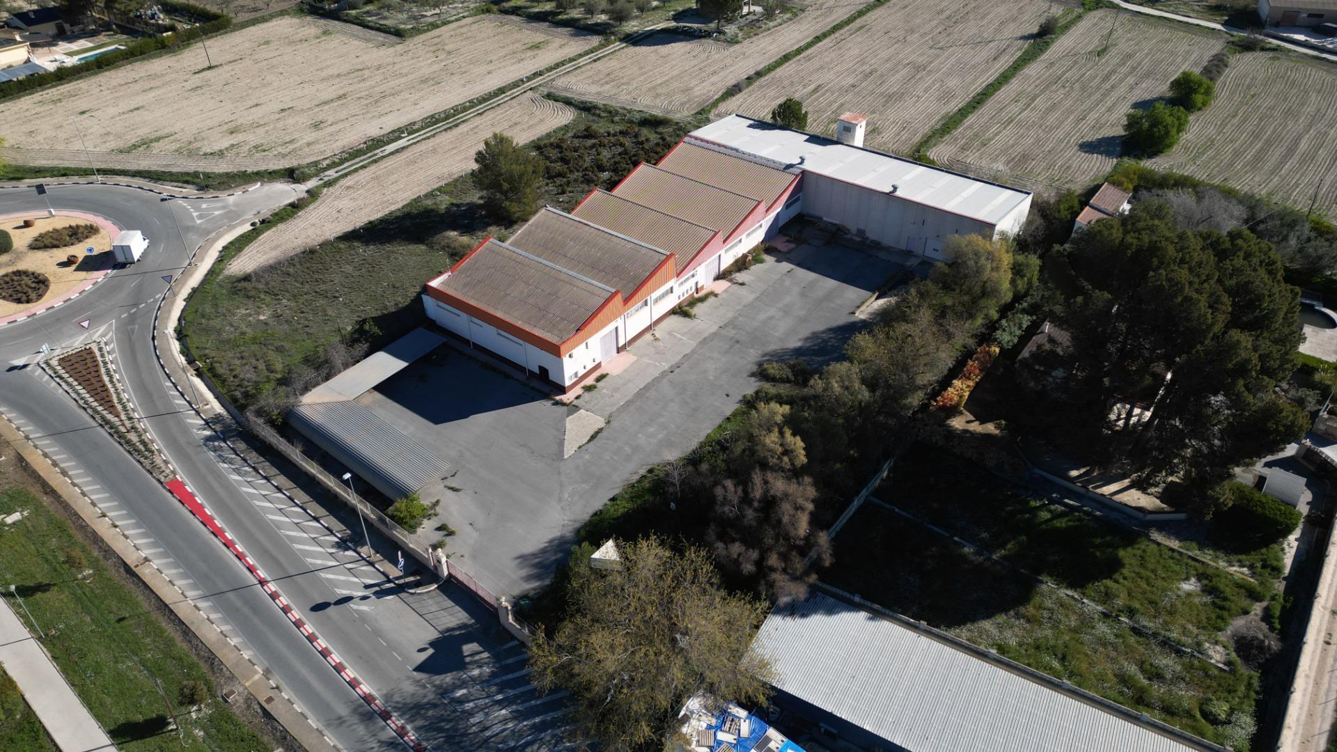 Nave en Onil en venta Vista aérea- Imagen 1 de 9