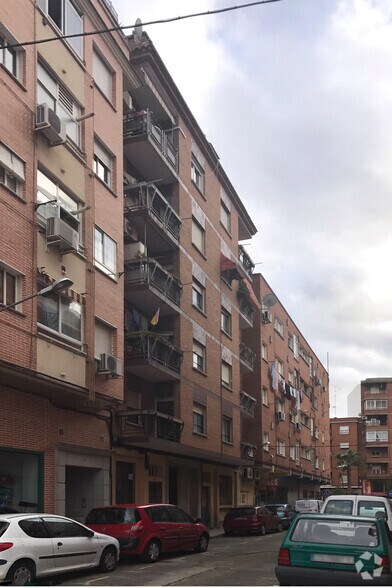 Calle San Juan Bosco, 4, Talavera De La Reina, Toledo en venta - Foto del edificio - Imagen 2 de 2