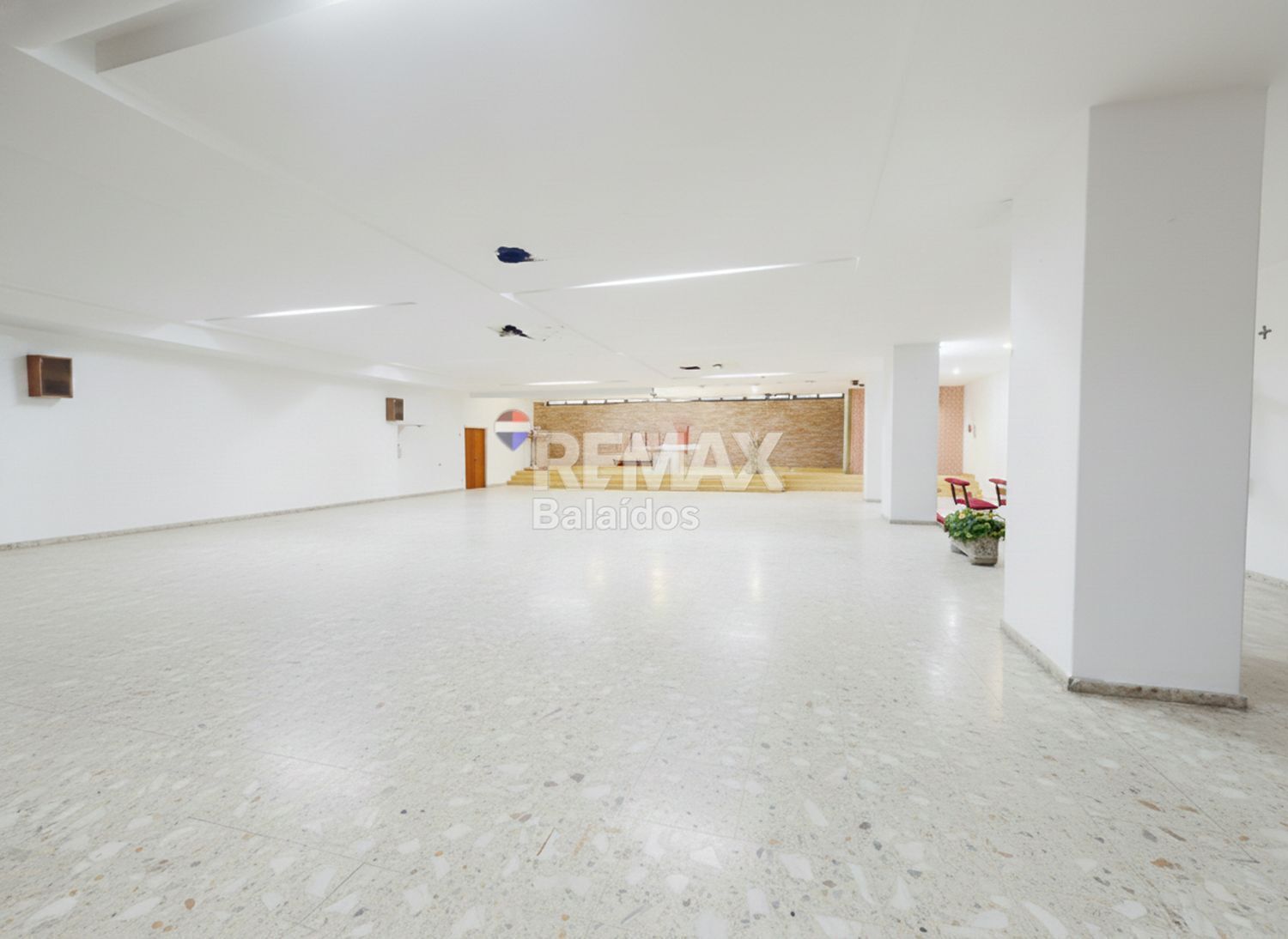 Local en Vigo en venta Foto del edificio- Imagen 1 de 42