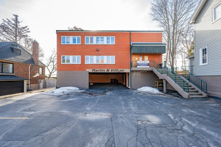 2122 Lakeshore Rd, Burlington, ON en venta - Foto del edificio - Imagen 3 de 19