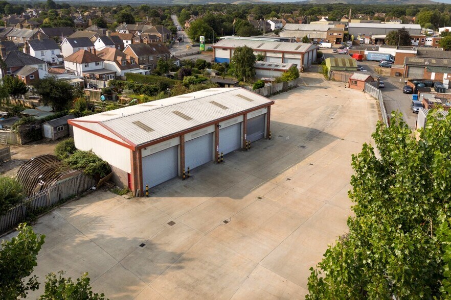 Building 2 South Rd, Hailsham en venta - Vista aérea - Imagen 1 de 1