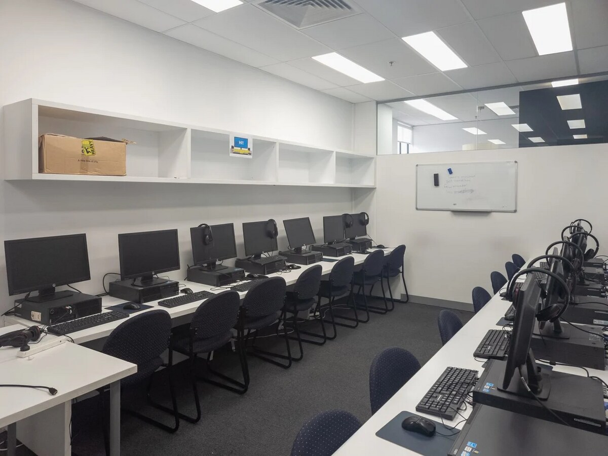 343 Little Collins St, Melbourne, VIC 3000 - Unidad 909 -  - Foto del interior - Image 1 of 7