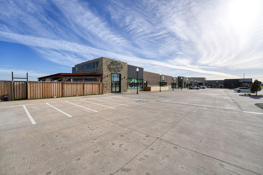 13002-13070 Commerce St., Elgin, OK en venta - Foto del edificio - Imagen 1 de 12