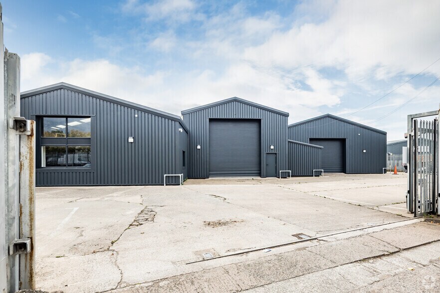 Tan House Lane, Widnes en alquiler - Foto del edificio - Imagen 3 de 5