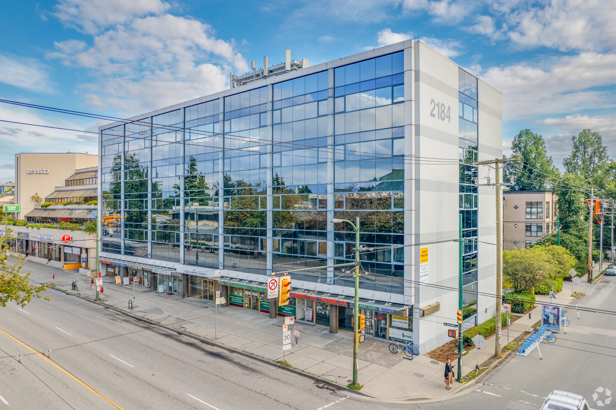 2184 W Broadway, Vancouver, BC en alquiler Foto del edificio- Imagen 1 de 8