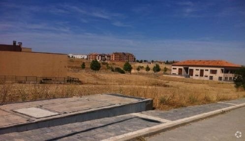 Terreno en Navalcarnero, Madrid en venta - Foto principal - Imagen 1 de 3