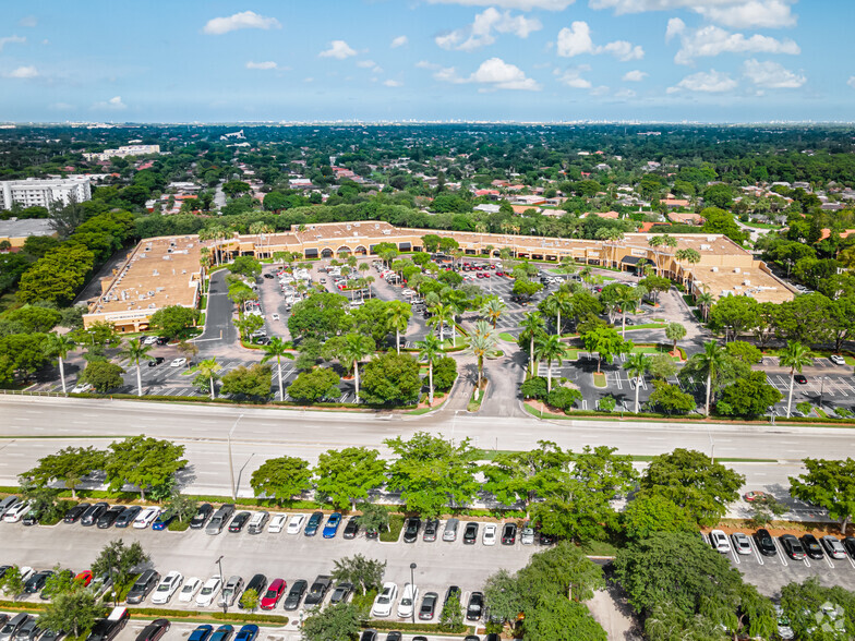 2001 N University Dr, Coral Springs, FL en alquiler - Vista aérea - Imagen 2 de 4