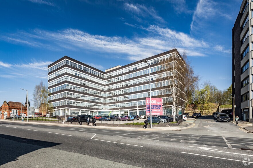 Wellington Rd N, Stockport en alquiler - Foto del edificio - Imagen 2 de 7