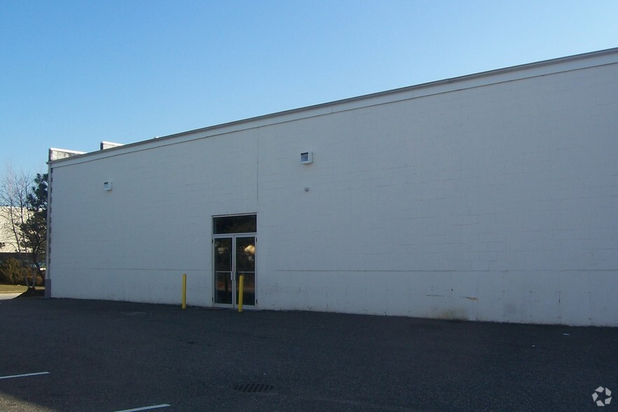 20 Industrial Blvd, Medford, NY en venta - Foto del edificio - Imagen 3 de 5