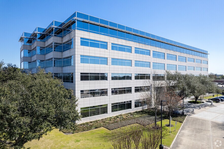 10111 Richmond Ave, Houston, TX en alquiler - Foto del edificio - Imagen 2 de 7