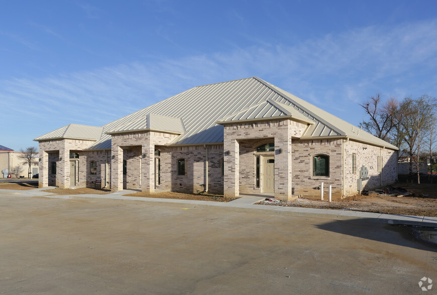 6140 Precinct Line Rd, Hurst, TX en alquiler - Foto del edificio - Imagen 3 de 5