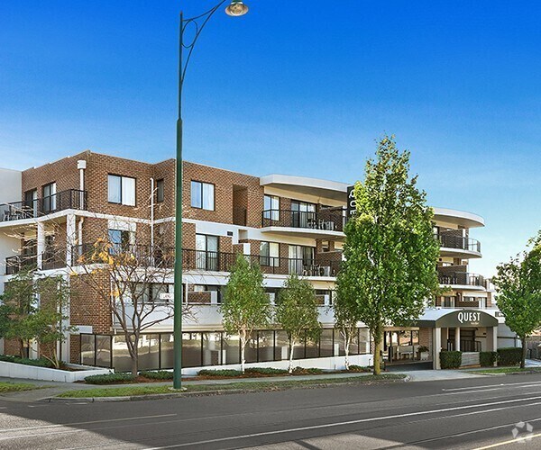 741-745 Whitehorse Rd, Melbourne en venta - Foto del edificio - Imagen 1 de 1