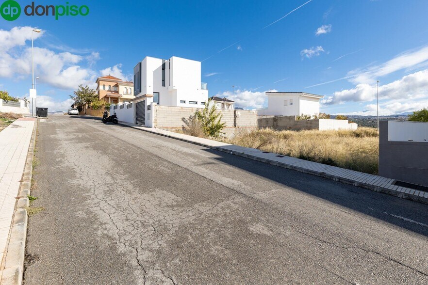 Avenida Cerro Alfonsico, 20, Peligros, Granada en venta - Foto del edificio - Imagen 2 de 18