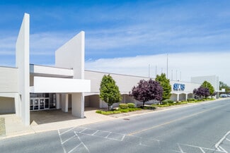 Más detalles de 11255 New Hampshire Ave, Silver Spring, MD - Local en alquiler