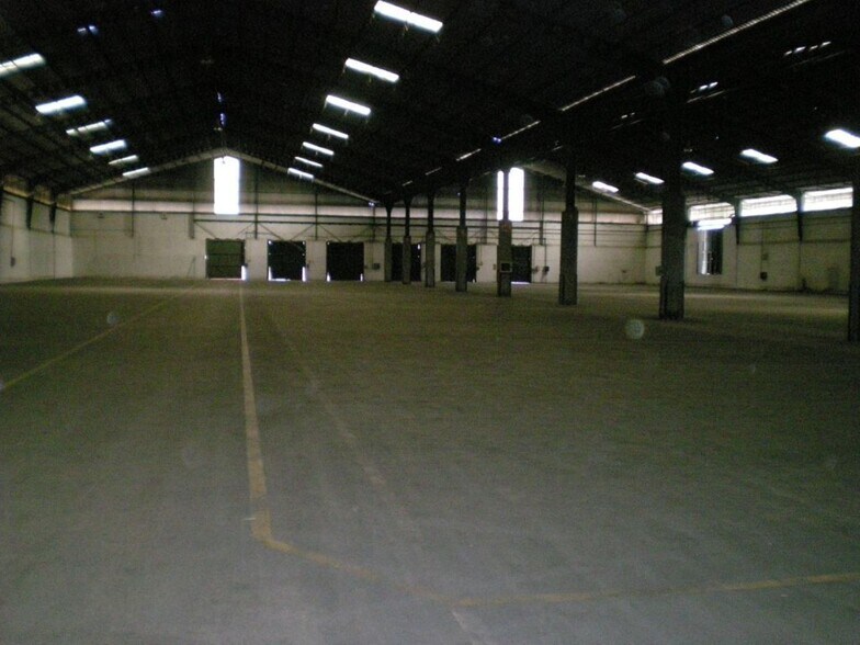 Calle la Red Veintisiete, 21, Alcalá de Guadaíra, Sevilla en alquiler - Foto del edificio - Imagen 3 de 10