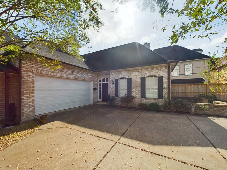 5631 Winsome Ln, Houston, TX en venta - Foto del edificio - Imagen 2 de 9