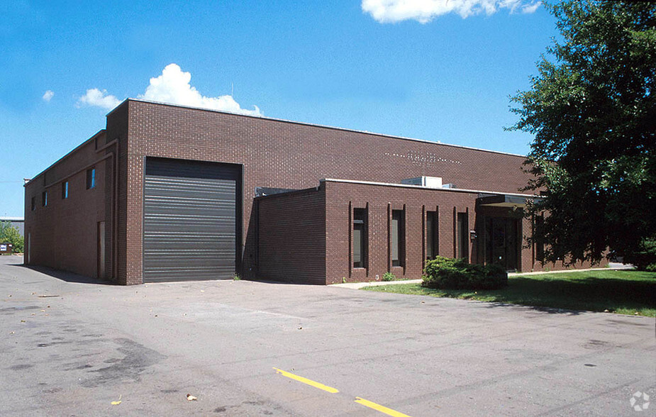 331-333 Elmwood Dr, Troy, MI en alquiler - Foto del edificio - Imagen 3 de 4