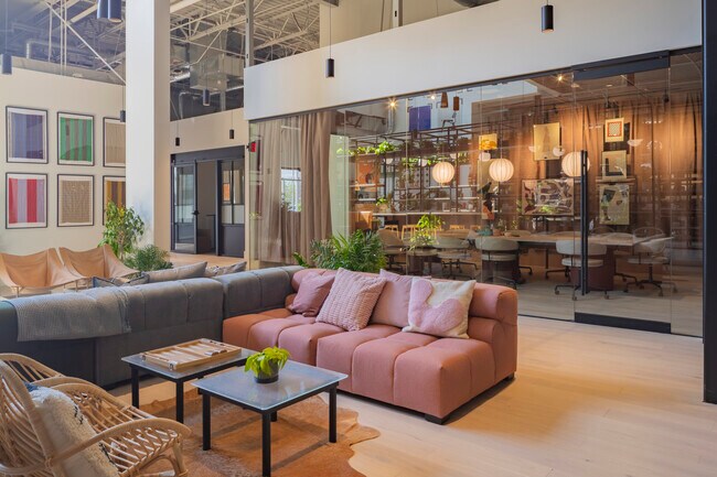 Más detalles de 2630 W Belleview Ave, Littleton, CO - Coworking en alquiler