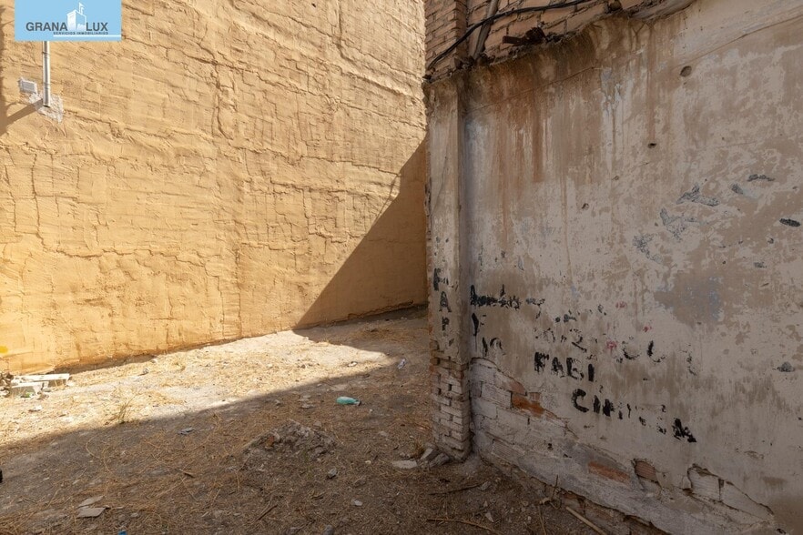 Calle Bolivia, 17, Granada, Granada en venta - Foto del edificio - Imagen 3 de 17