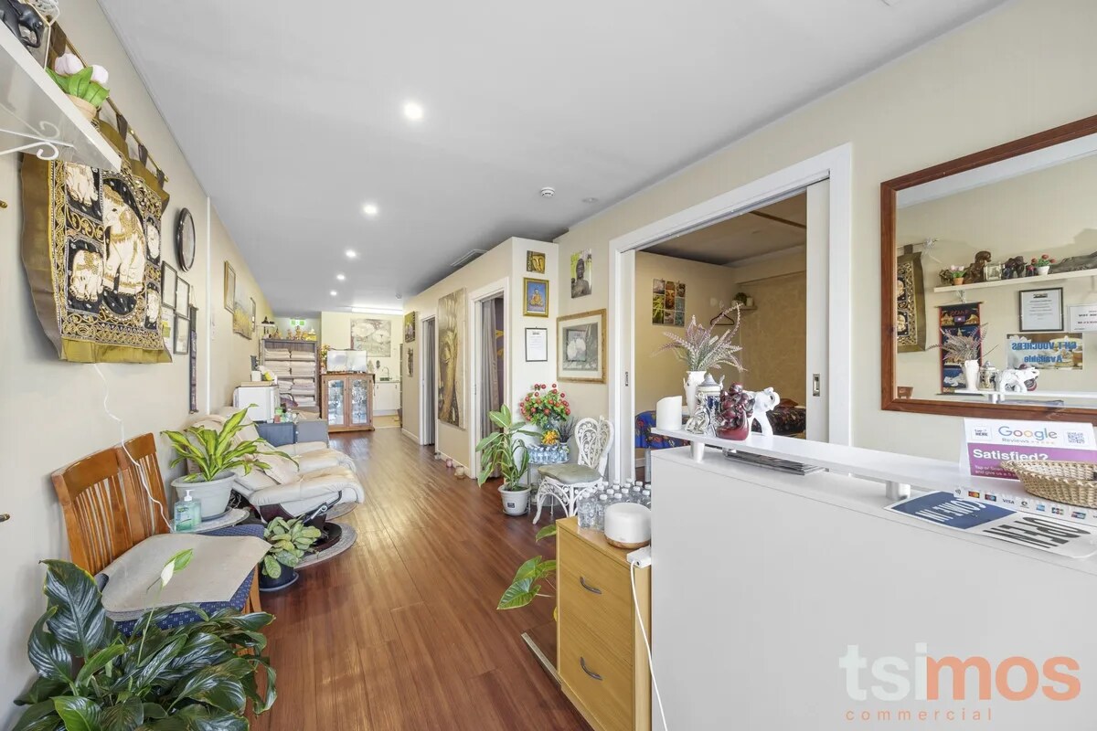 135 Lower Dandenong Rd, Mentone, VIC 3194 - Unidad 2 -  - Foto del interior - Image 1 of 6