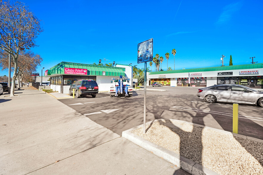 1481-1489 W Holt Ave, Pomona, CA en venta - Foto del edificio - Imagen 1 de 23