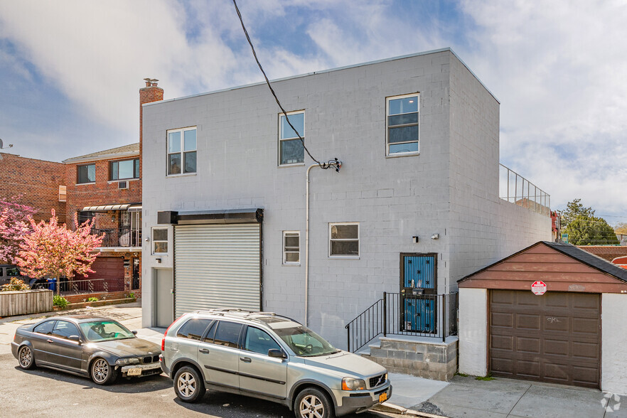 5910 57th Rd, Maspeth, NY en venta - Foto del edificio - Imagen 1 de 9