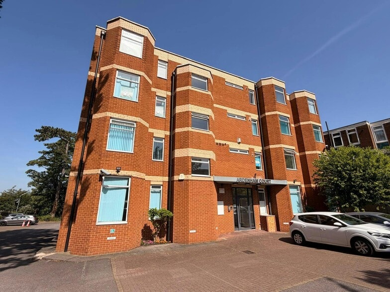 Oxford Rd, Aylesbury en alquiler - Foto del edificio - Imagen 3 de 4