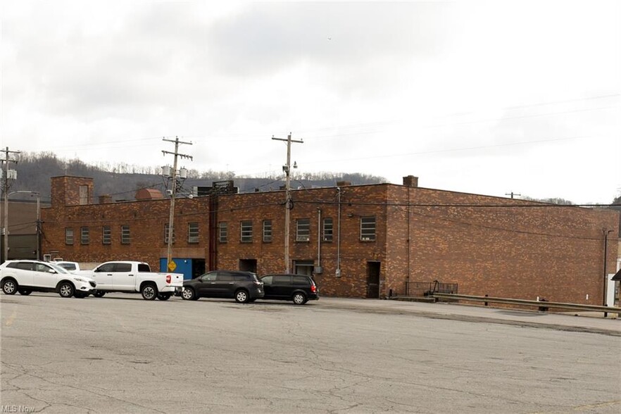 3539-3549 Main St, Weirton, WV en alquiler - Foto del edificio - Imagen 3 de 13