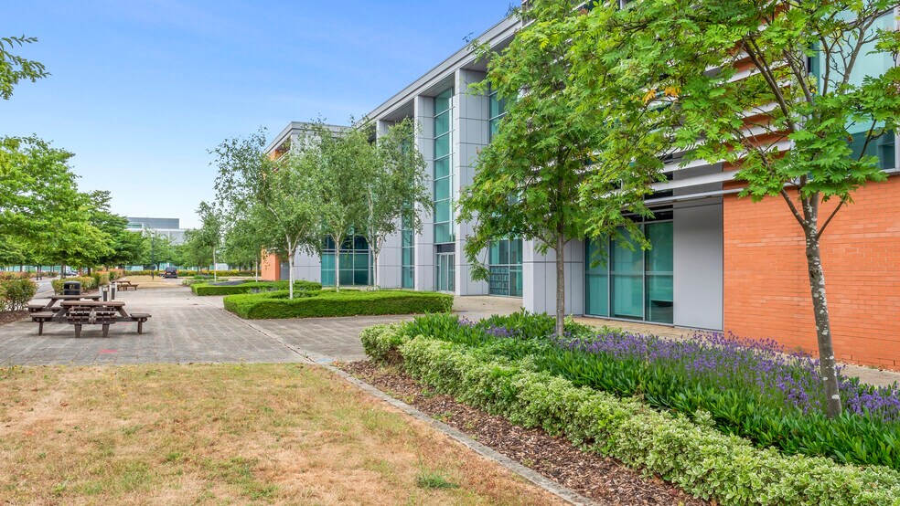 Cowley Rd, Cambridge en alquiler - Foto del edificio - Imagen 3 de 5