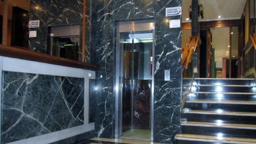 Carrer Enmedio, Castelló de la Plana, Castellón en venta - Vestíbulo - Imagen 3 de 3