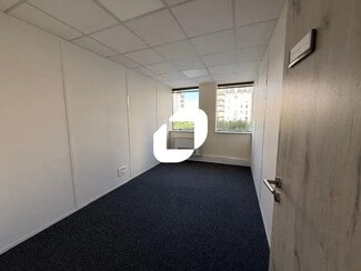 Más detalles de 1 Rue De La Croix Des Maheux, Cergy - Oficina en alquiler