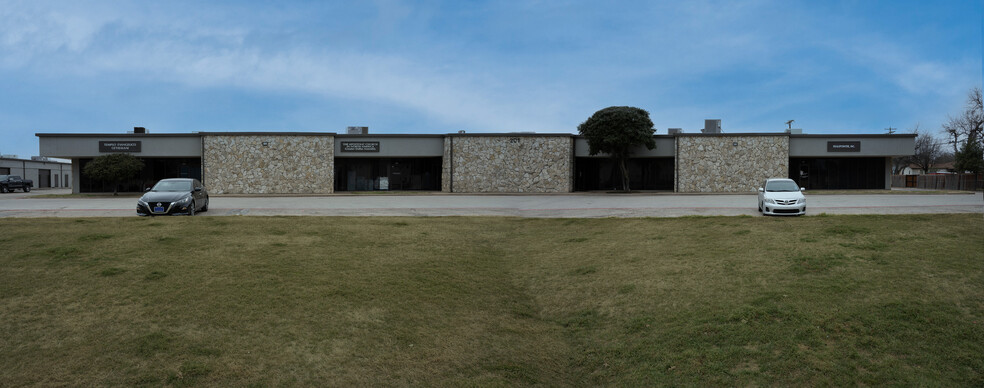 220 Story Rd N, Irving, TX en alquiler - Foto del edificio - Imagen 1 de 9