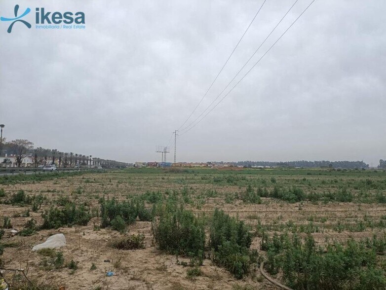 Terreno en Gelves en venta - Vista aérea - Imagen 2 de 4