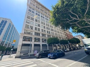 100-112 W 9th St, Los Angeles, CA en alquiler Foto del edificio- Imagen 1 de 33