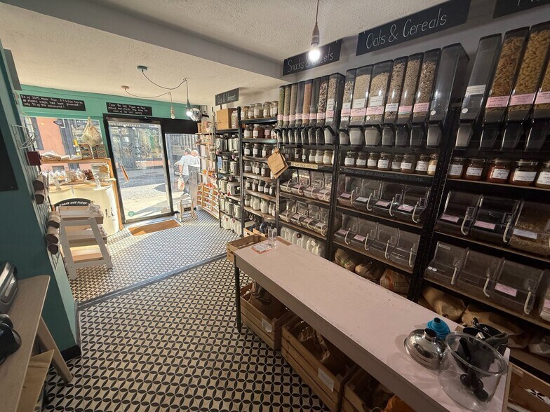 76 – 78 High St, Ware en alquiler - Foto del interior - Imagen 3 de 6