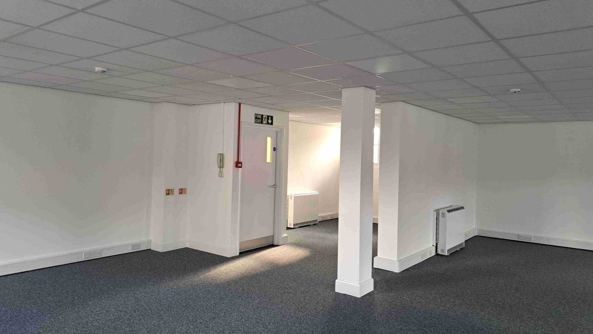 8-9 High St, Marlborough en alquiler Foto del interior- Imagen 1 de 2