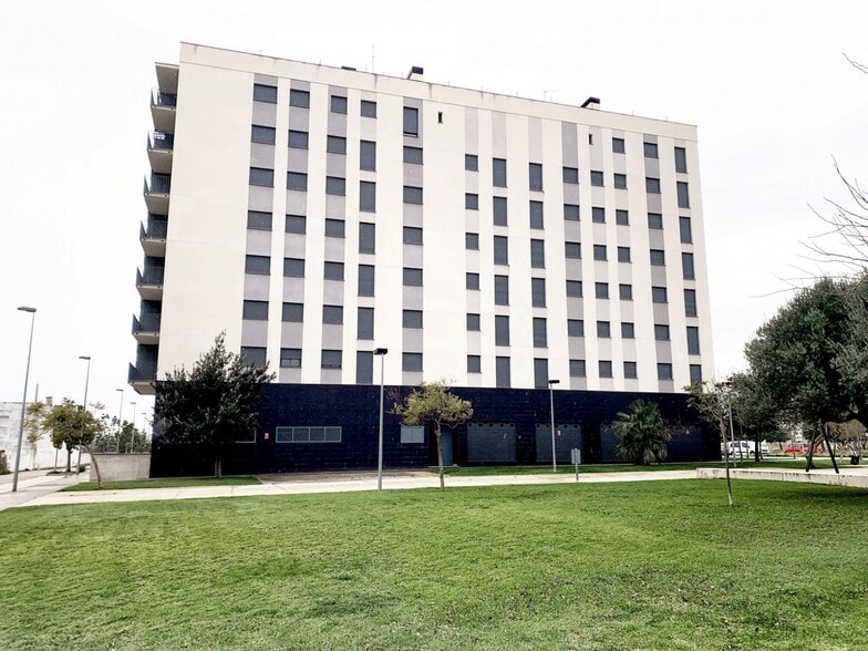 Local en Vinaròs en venta - Foto del edificio - Imagen 1 de 9