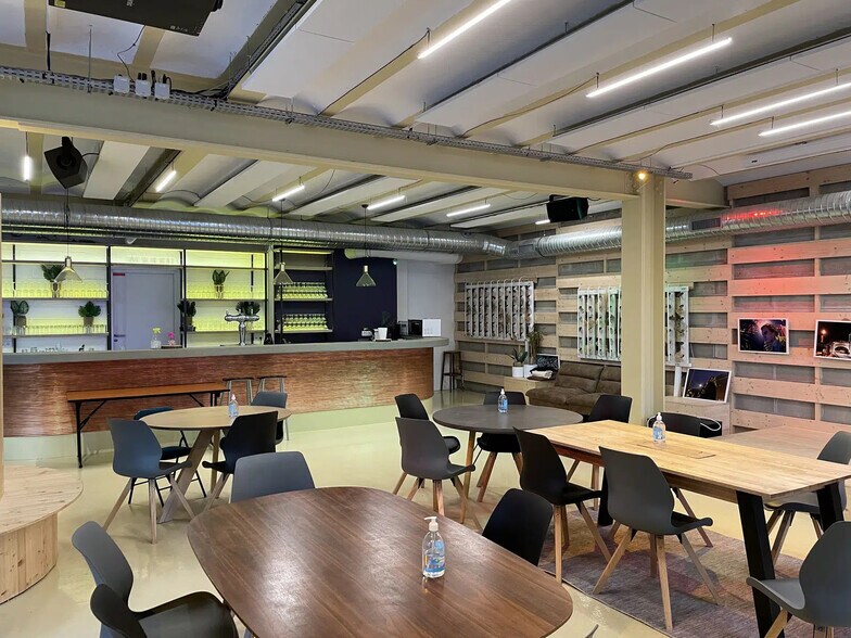 24 Rue De L'Est, Paris en alquiler - Foto del edificio - Imagen 2 de 13