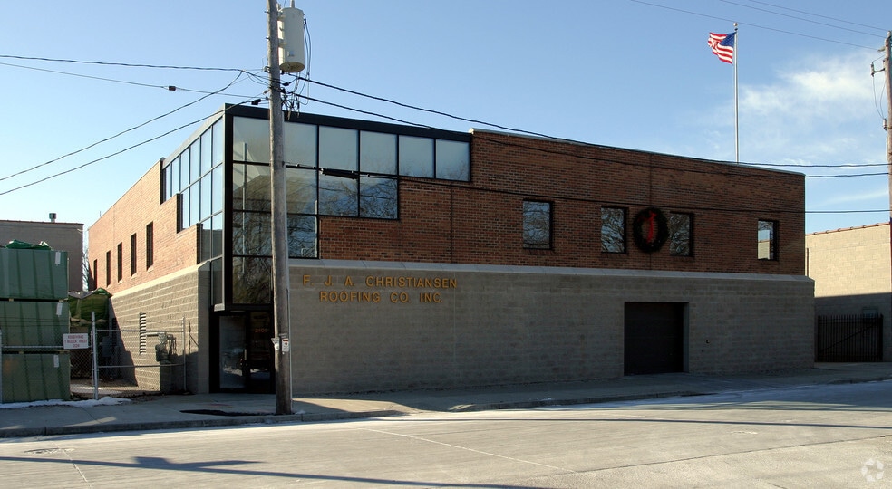 2101 W Purdue St, Milwaukee, WI en alquiler - Foto del edificio - Imagen 2 de 14