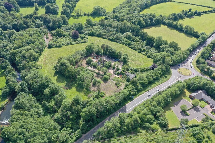 A48 Craig-Y-Parcau, Bridgend en venta - Vista aérea - Imagen 2 de 5