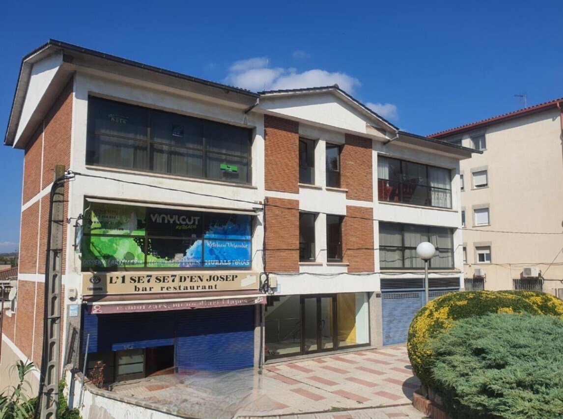 Plaça Catalunya, 177, Palau-solità i Plegamans, Barcelona en venta Foto principal- Imagen 1 de 5