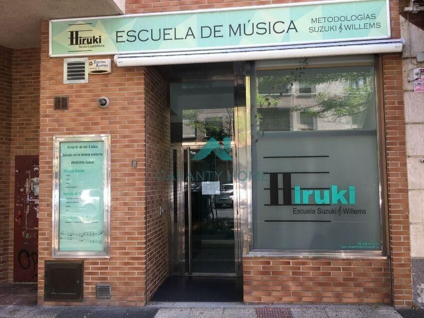 Local en GASTEIZ, Álava en venta Foto del edificio- Imagen 1 de 13