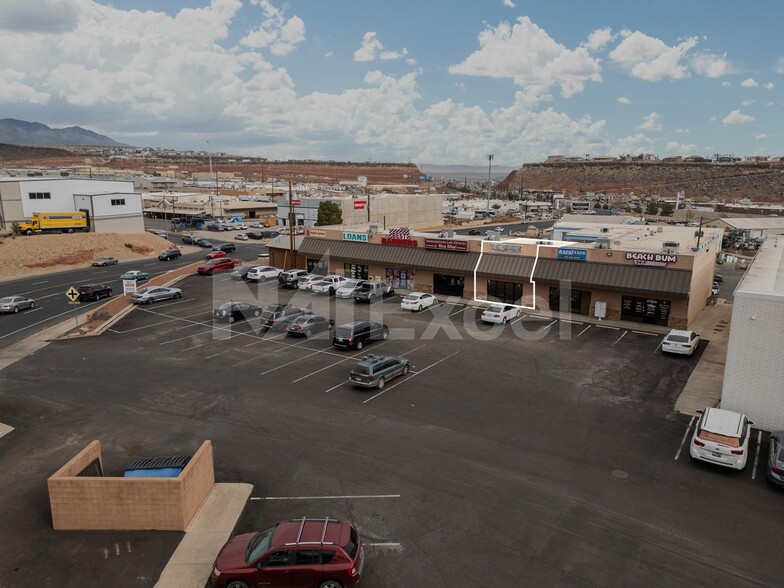 1036 E Red Hills Pky, St George, UT en alquiler - Foto del edificio - Imagen 2 de 4